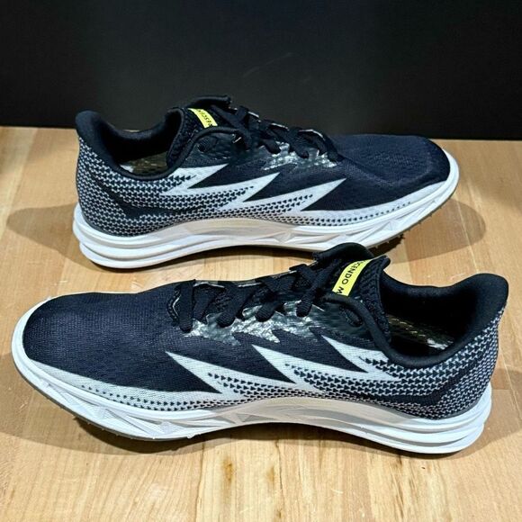 Hoka One One Crescendo MD Women’s Track Shoes. Size 7 - Picture 7 of 10